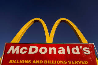 FILE PHOTO: FILE PHOTO: McDonald's Corp. reports fourth quarter earnings