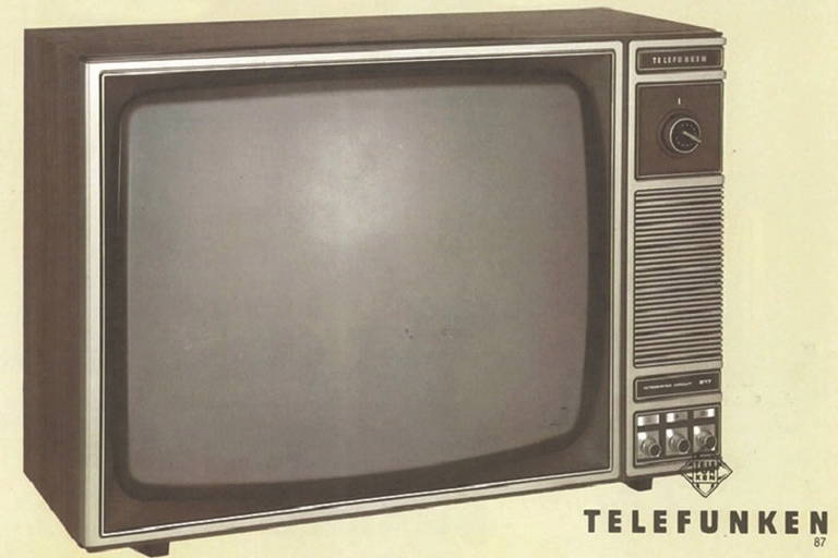 Telefunken foi uma fabricante alemã de rádios, televisores e componentes eletrotécnicos, fundada em 1903 em Berlim. Hoje atua apenas com licenciamento.