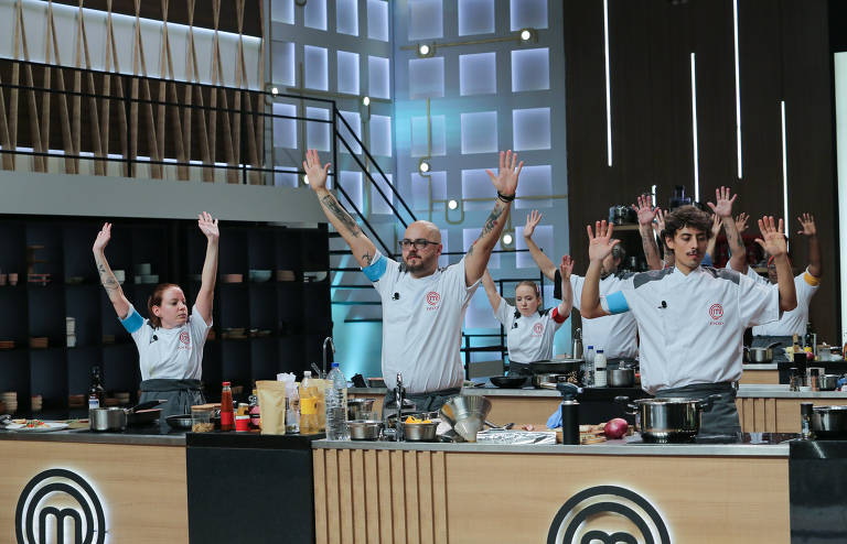 MasterChef Profissionais: Ananda é eliminada e emociona Ana Paula