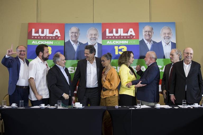 O ex-presidente Lula e seu vice, Alckmin, se reúnem com os ex-presidenciáveis  Guilherme Boulos, Luciana Genro, Cristovam Buarque, Marina Silva, Fernando Haddad, Henrique Meirelles, Joao Vicente Goulart