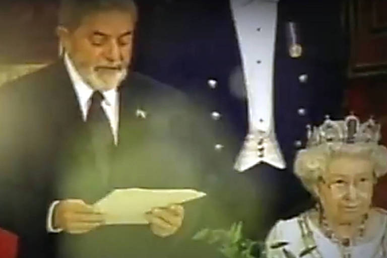 Lula exibiu imagem com a rainha em sua campanha à reeleição