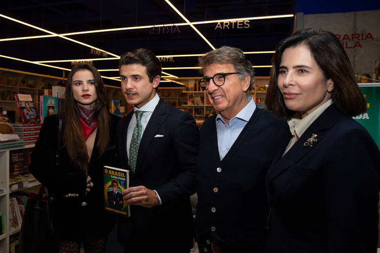 Lançamento do livro 'O Brasil (Não) É uma Piada', de André Marinho