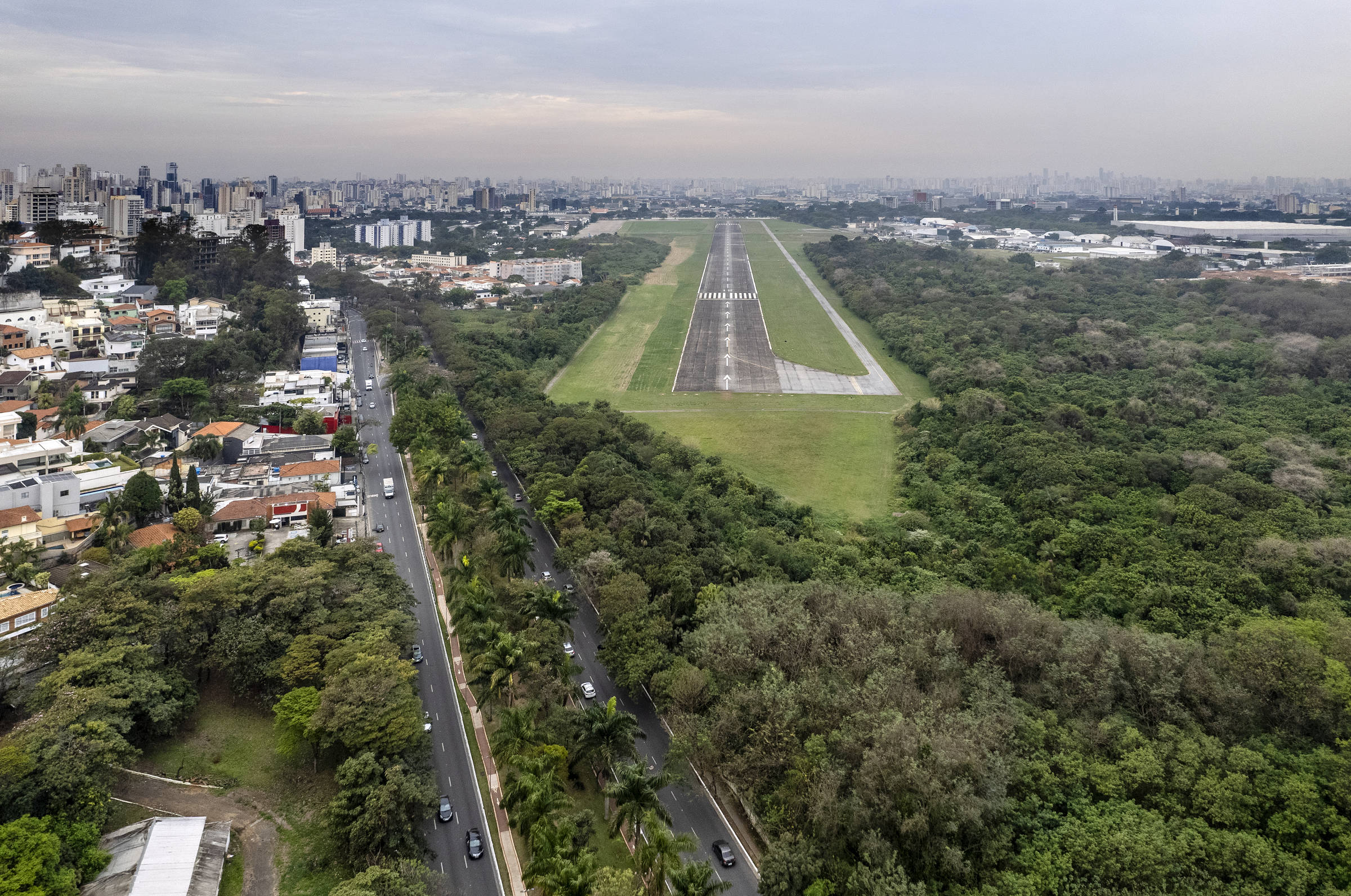 Campo de Marte, em SP, tem aumento de voos após discussão sobre desativação ser enterrada