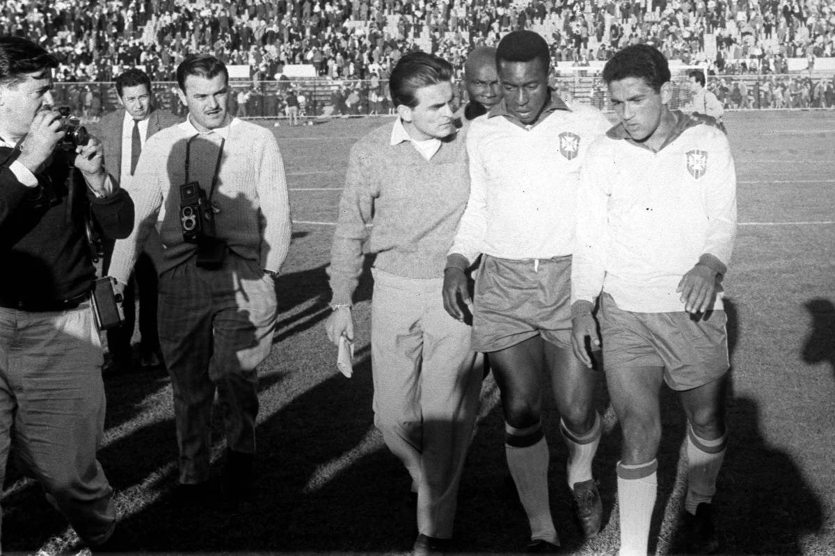 Pelé vivió con lesiones en 1962 y quiebra en 1966 – 29/12/2022 – Deporte