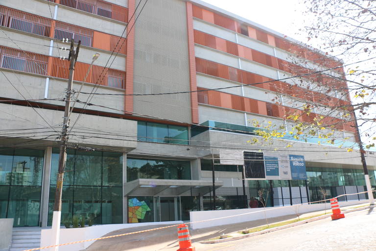 Visão da fachada da unidade Perdizes do Hospital das Clínicas