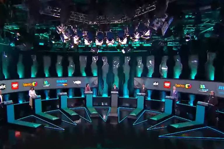 Presidenciáveis participam de segundo debate na TV
