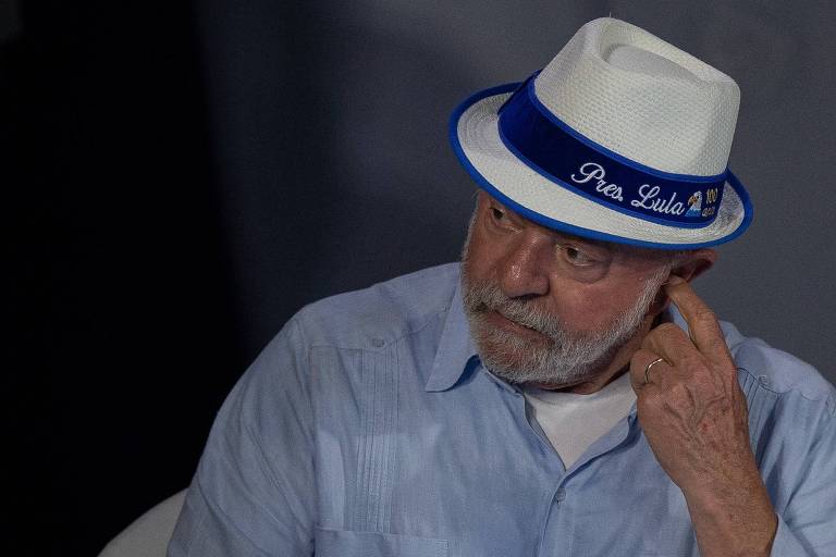 O ex-presidente Lula, durante evento de sua campanha com o prefeito Eduardo Paes, na quadra da Portela, em Madureira, zona norte do Rio de Janeiro


