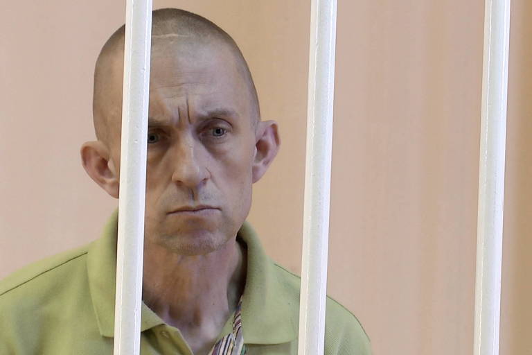 O britânico Shaun Pinner, capturado pelas forças russas durante a Guerra da Ucrânia, em uma prisão
