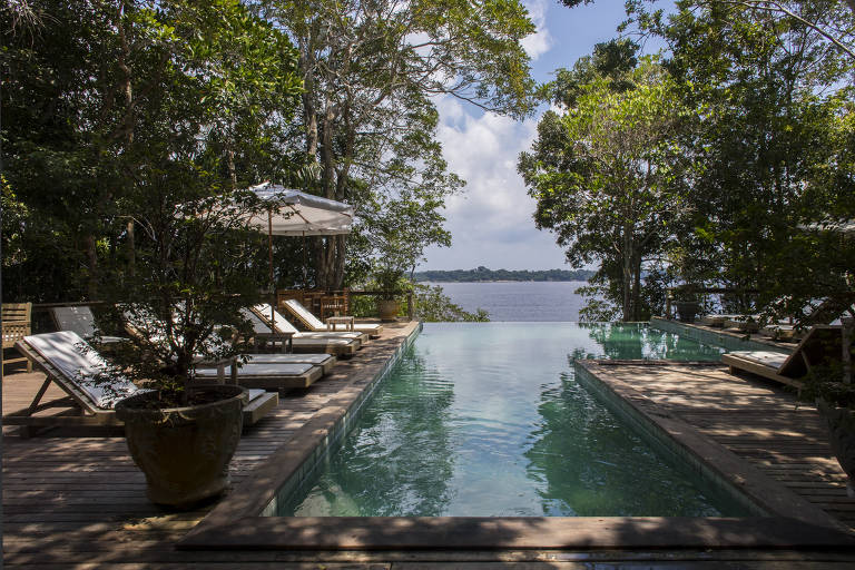  Piscina no hotel Anavilhanas Jungle Lodge, no coração da Amazônia