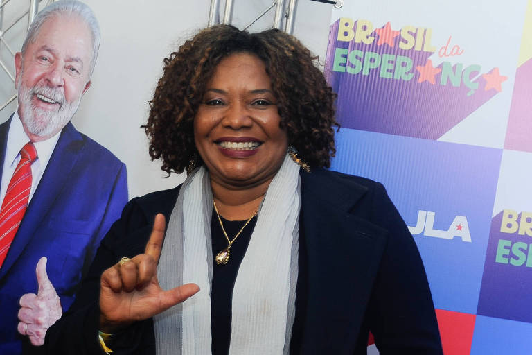 Margareth Menezes no evento 'Brasil da Esperança' em apoio a Lula 