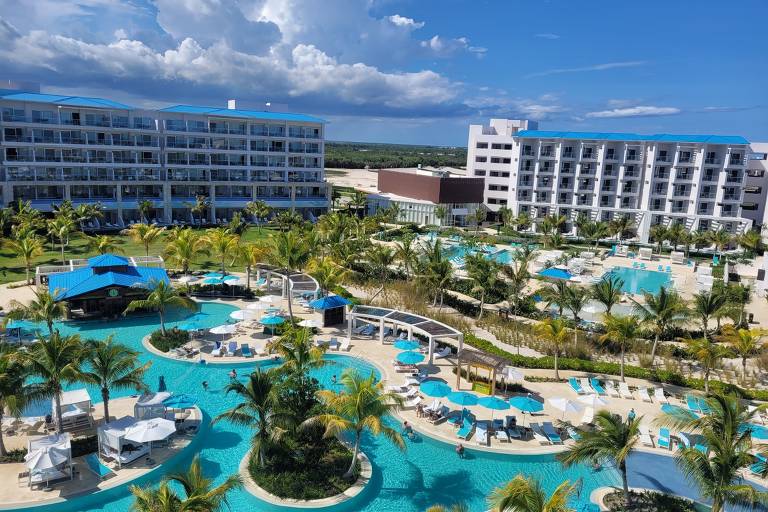 Complexo de piscinas do Margaritaville Hotel, em Punta Cana