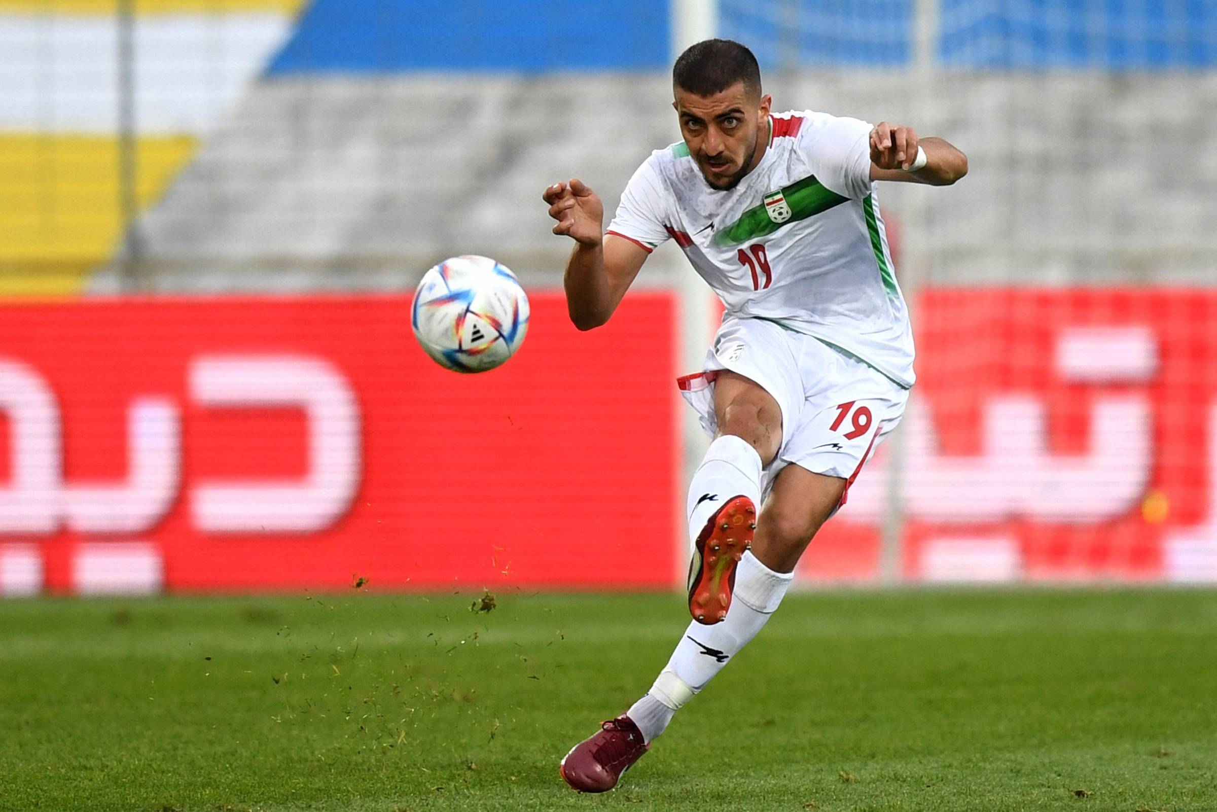 Seleção do Irã chega à Copa do Mundo do Catar 2022 buscando