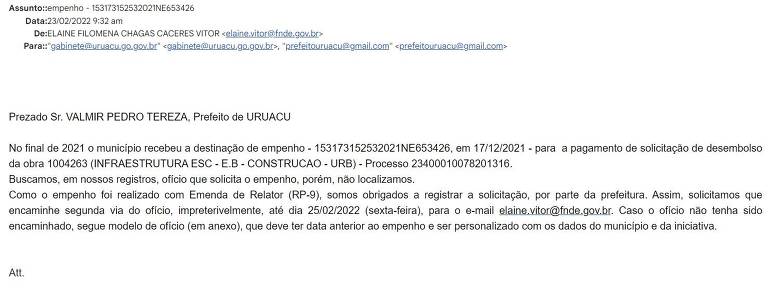cópia do email em que FNDE pede que prefeitura goiana encaminhe ofício com data retroativa