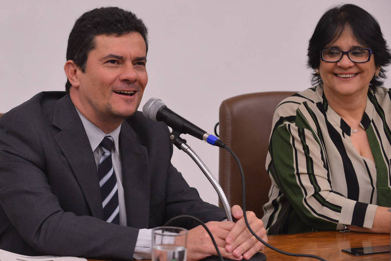 Sergio Moro, então ministro da Justiça e Damares Alves, ex-ministra da Família e dos Direitos Humanos durante a Abertura da Jornada de Trabalho de Promoção da Segurança e Defesa da Mulher.