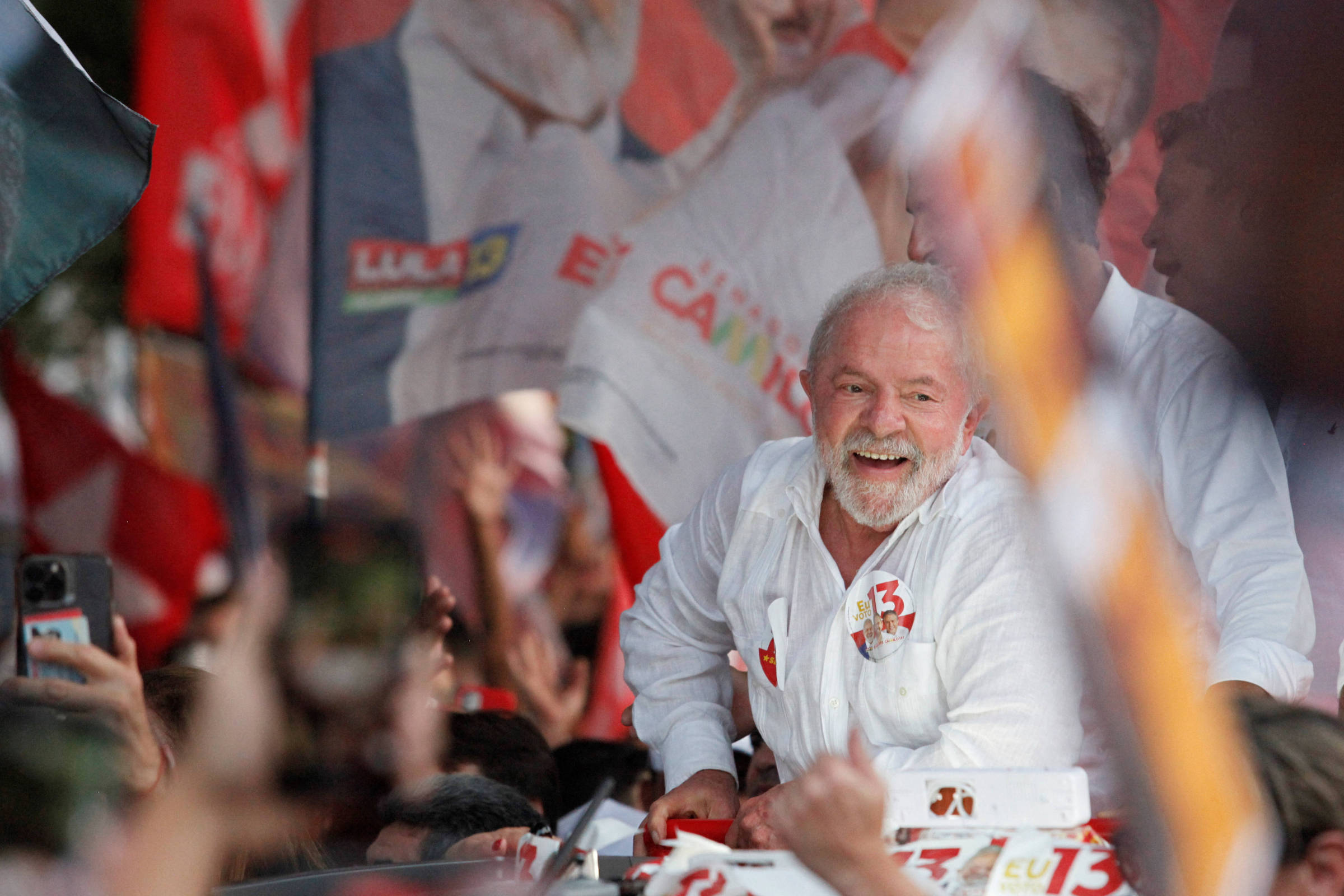 A ofensiva de Lula para diminuir a rejeição do eleitor evangélico