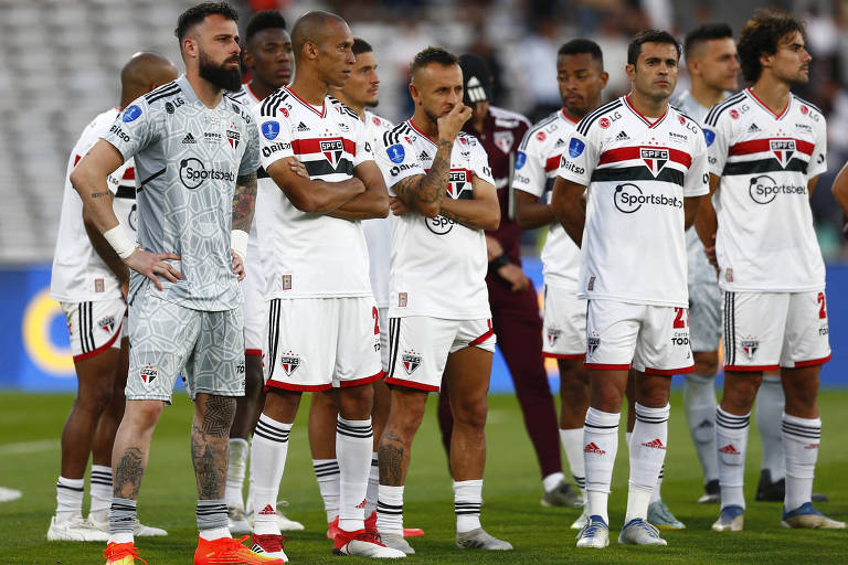Ceni não garante permanência no São Paulo após perda do título