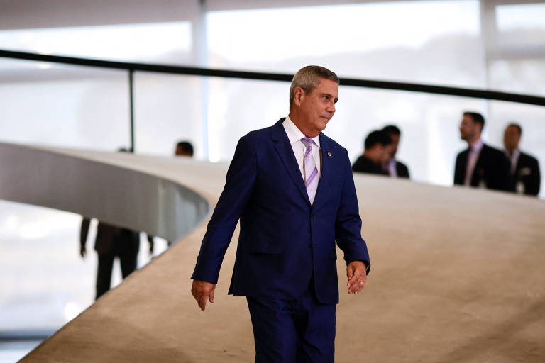 STF forma maioria para condenar Braga Netto por abolição do Estado de Direito