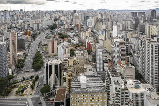 ***Especial Aniversario da Cidade de Sao Paulo. 468 anos. Verticalizacao da cidade. Vista do centro de SP  na altura do viaduto Jaceguai, ligacao Leste  Oeste