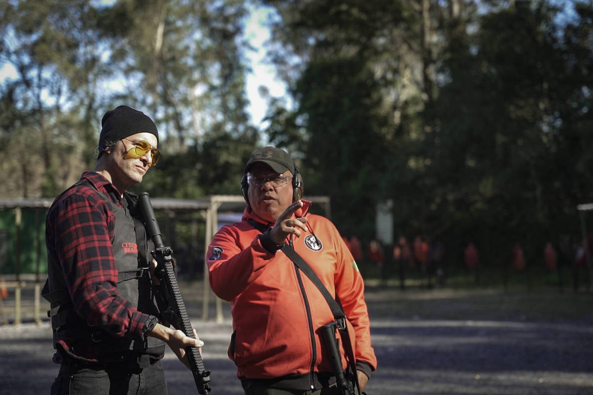 Filme sobre política de armas de Bolsonaro é selecionado para Festival do Rio