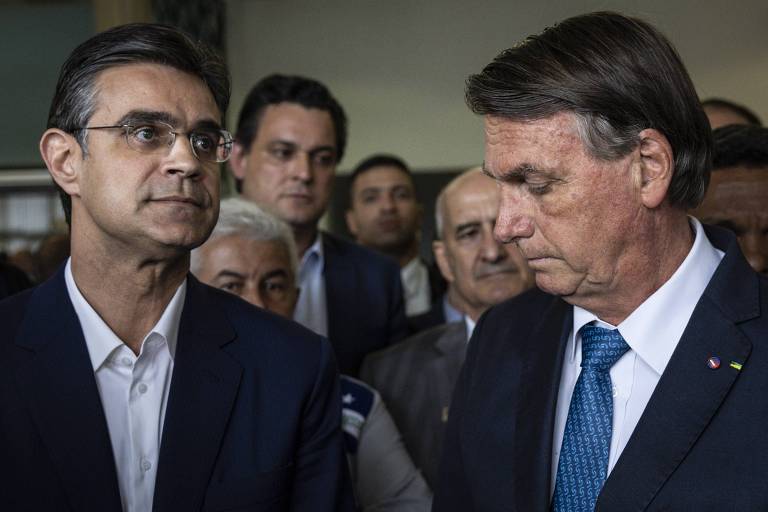 Apoio de Rodrigo a Bolsonaro aprofunda crise no PSDB e isola governador de SP