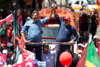 Lula, Alckmin e Haddad durante campanha em Campinas