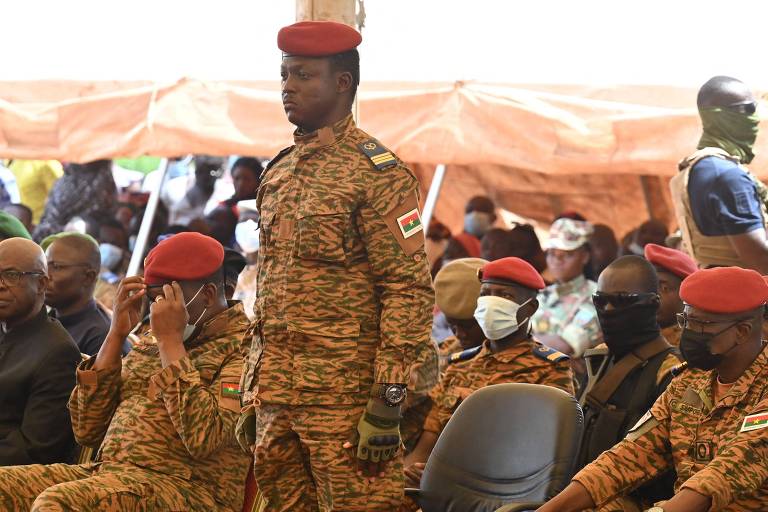 Golpistas em Burkina Fasso anunciam plano para governo de transição