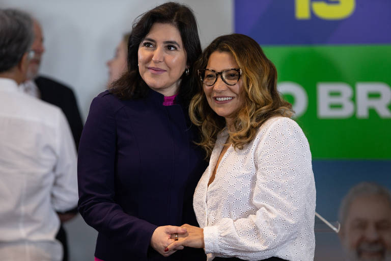 A senadora Simone Tebet com a socióloga Rosângela da Silva, a Janja
