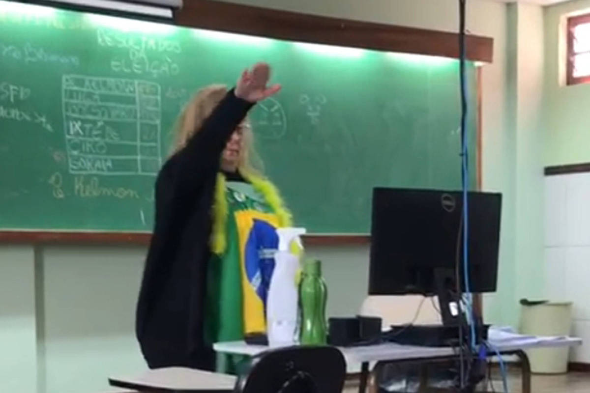 Colégio vai demitir professora suspeita de fazer saudação nazista em aula no PR; veja vídeo