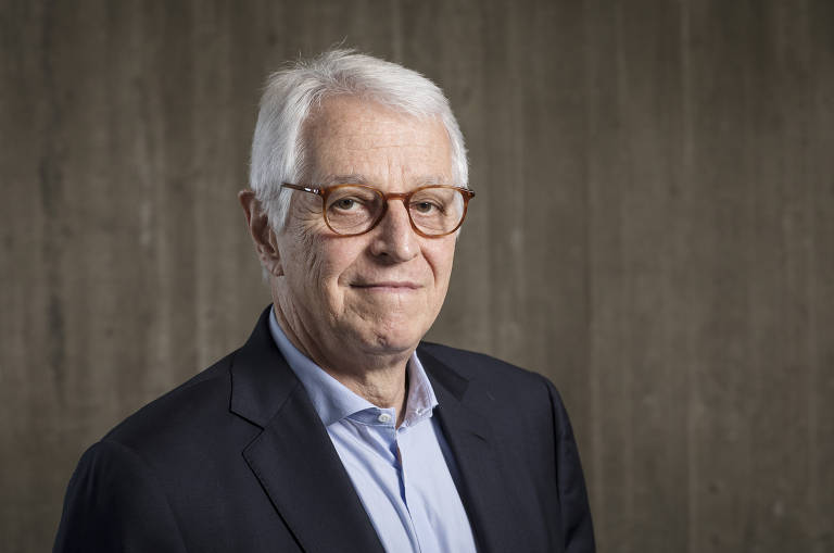 O cofundador da Natura Pedro Passos, em entrevista à Folha, declarou voto em Lula, afirmando que Bolsonaro é uma ameaça para o Brasil.