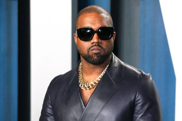 Kanye West minimiza críticas e rompimento de marcas após fala antissemita