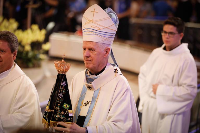 O arcebispo de Aparecida, dom Orlando Brandes, em missa pela celebração do dia da Padroeira, no Santuário Nacional de Aparecida
