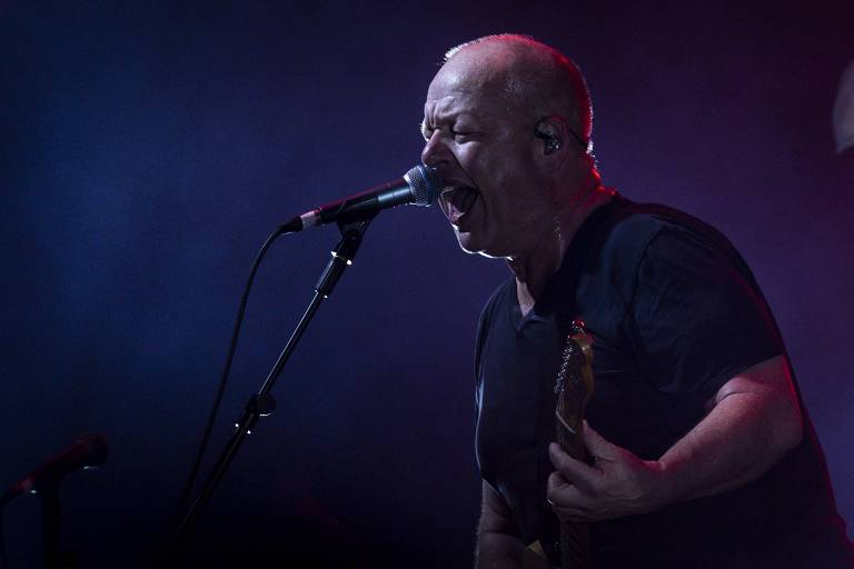 Black Francis, dos Pixies, se apresenta no Centro Esportivo do Tietê durante o festival Popload 