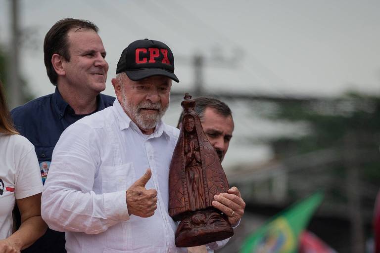 Sigla de boné usado por Lula no Rio não tem ligação com grupos criminosos