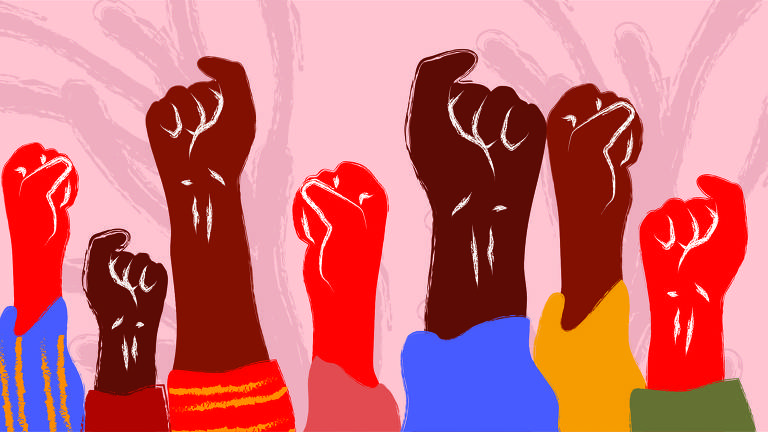 Na ilustração de fundo rosa surgem braços com punhos erguidos em sinal de resistência.