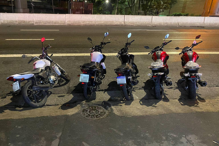 As motos que foram recuperadas pela polícia 