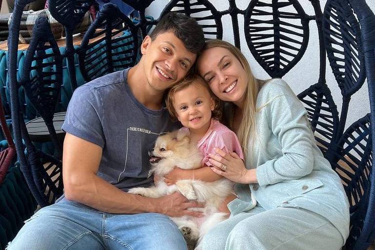 Tata Estaniecki: Fotos, últimas notícias, idade, signo e biografia! -  Purepeople