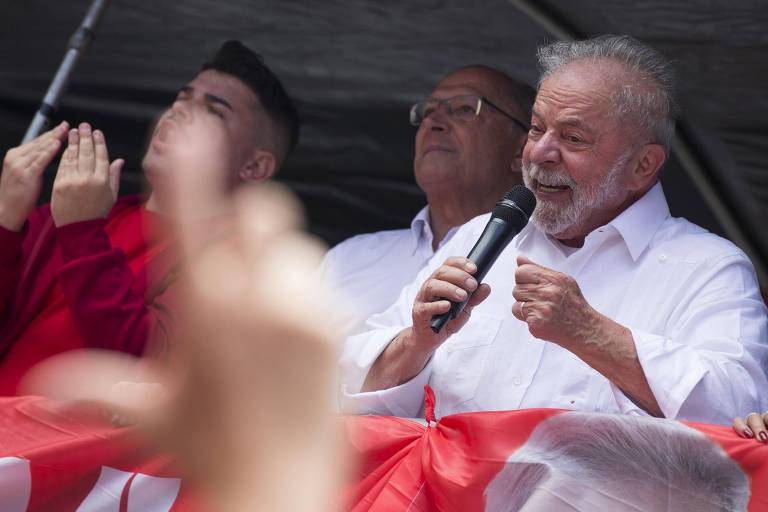 Relação de Lula e do PT com ditaduras é pedra no sapato histórica