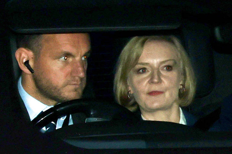 O estopim da crise política enfrentada por Liz Truss foi o anúncio de um plano econômico que desagradou parlamentares e o mercado financeiro