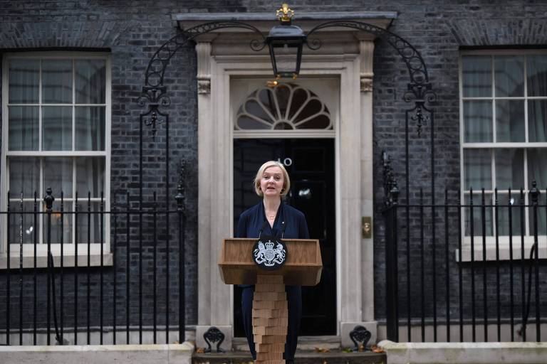 Liz Truss renuncia ao cargo de primeira-ministra do Reino Unido após 44 dias