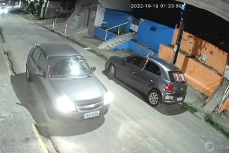 Carro de vereador com adesivo de Lula é atingido por tiros no Recife; veja vídeo