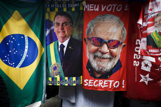 Comércio de produtos com estampa de Lula e Bolsonaro