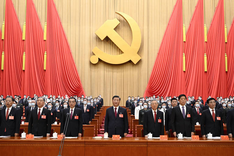 Xi Jinping, ao centro, na abertura do 20º Congresso do Partido Comunista da China, no Grande Palácio do Povo, em Pequim 