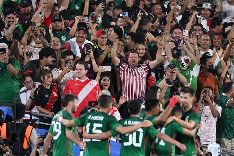 Com seleção envelhecida, México vai à Copa para acabar com maldição das oitavas