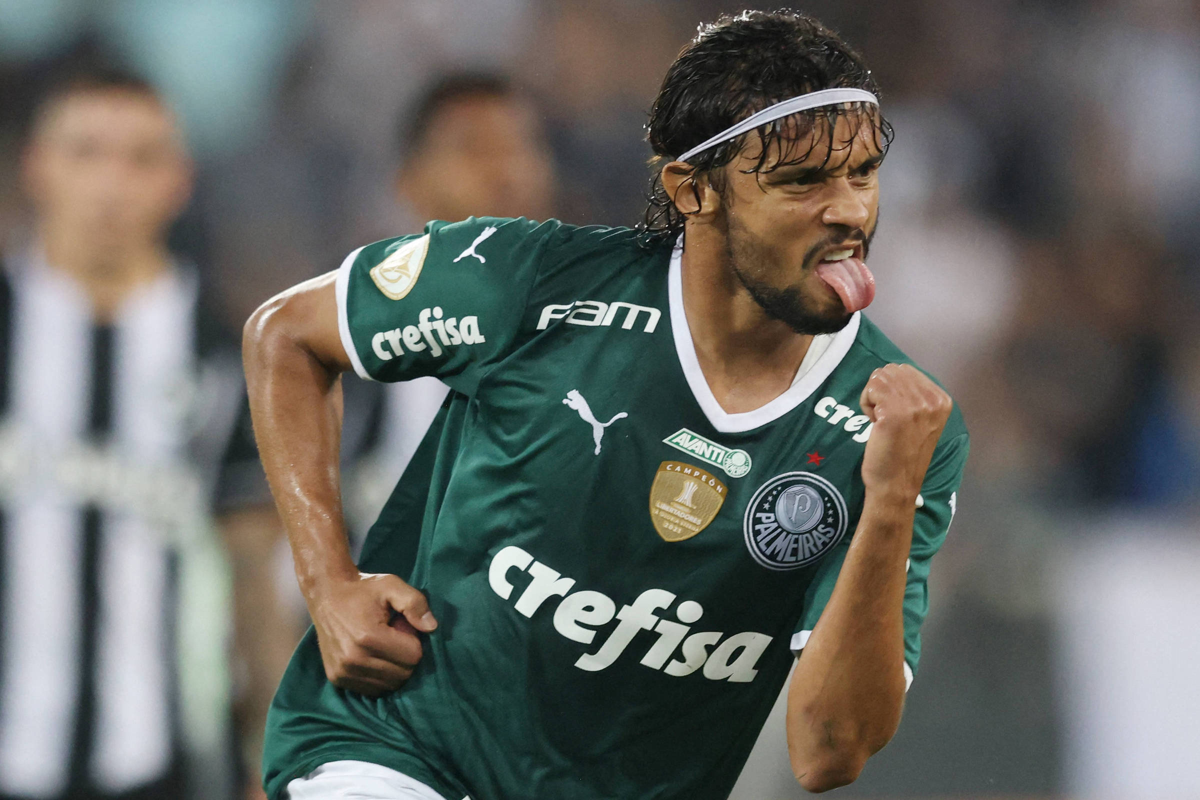 Ele foi campeão pelo Palmeiras e agora está sofrendo na Europa por este  motivo