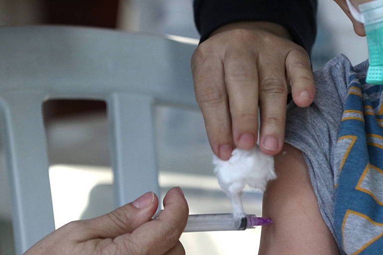 Saúde amplia vacina da Covid para crianças de 6 meses a 4 anos a 4 dias do fim do governo Bolsonaro