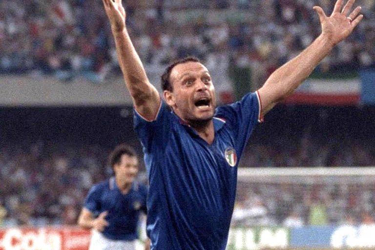 Schillaci comemora gol contra a Itália, na semifinal da Copa de 1990