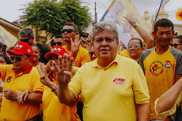 João Azevedo é reeleito governador da Paraíba