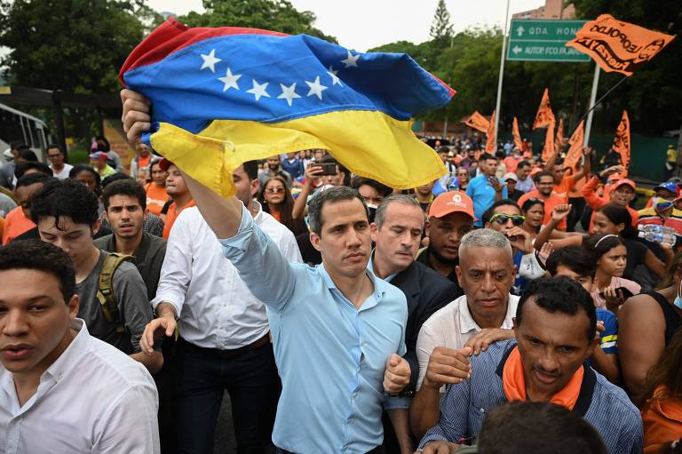 Oposição na Venezuela deixa de reconhecer Juan Guaidó como presidente interino