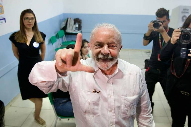 O ex-presidente Lula ao votar em São Bernardo do Campo
