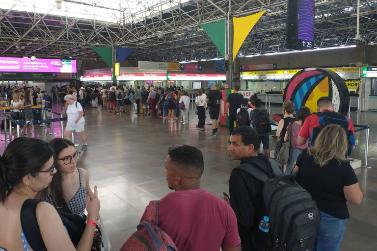 Passageiros aprovam gratuidade em dia movimentado no transporte de São Paulo
